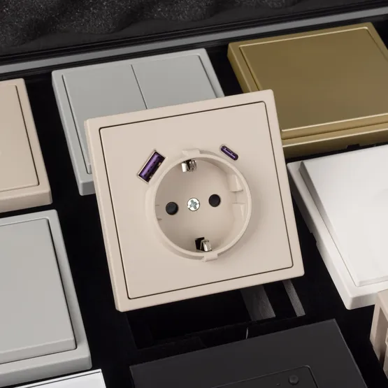 Фото #3 товара Демо-кейс WRA-CASE-MTL2-BK-V8 (NOBE, OMALI) (Arlight, Металл)