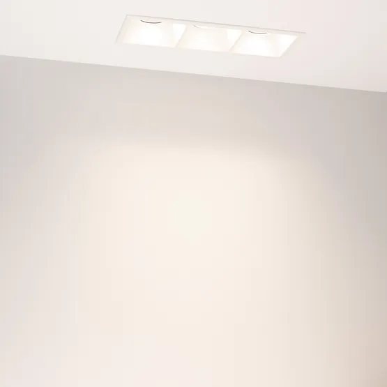Фото #2 товара Светильник MS-FLOW-BUILT-S230x85-3x6W Day4000 (WH, 15 deg, 230V) (Arlight, IP20 Металл, 5 лет)
